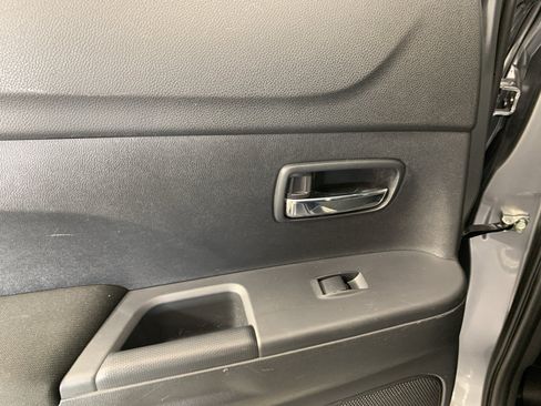 Used 2022 Mitsubishi Outlander Sport ES FWD image 29