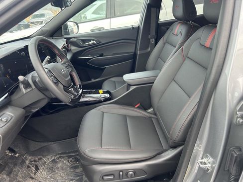 Used 2026 Chevrolet Trax RS w/ Driver Confidence Package image 6