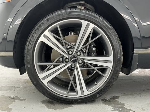 Used 2025 Genesis GV80 3.5T e-SC image 18