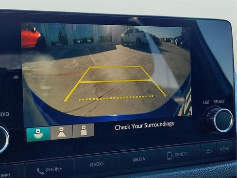 Used 2023 Honda Civic Sport image 18