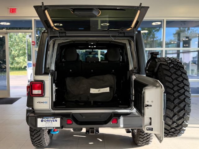 Used 2023 Jeep Wrangler Unlimited w/ Cold Weather Group AWD/4WD image 37