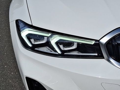 Certified 2023 BMW 330i xDrive Sedan w/ Driving Assistance Package AWD/4WD image 9