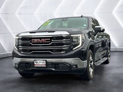 Used 2022 GMC Sierra 1500 SLT w/ SLT Premium Plus Package image 1