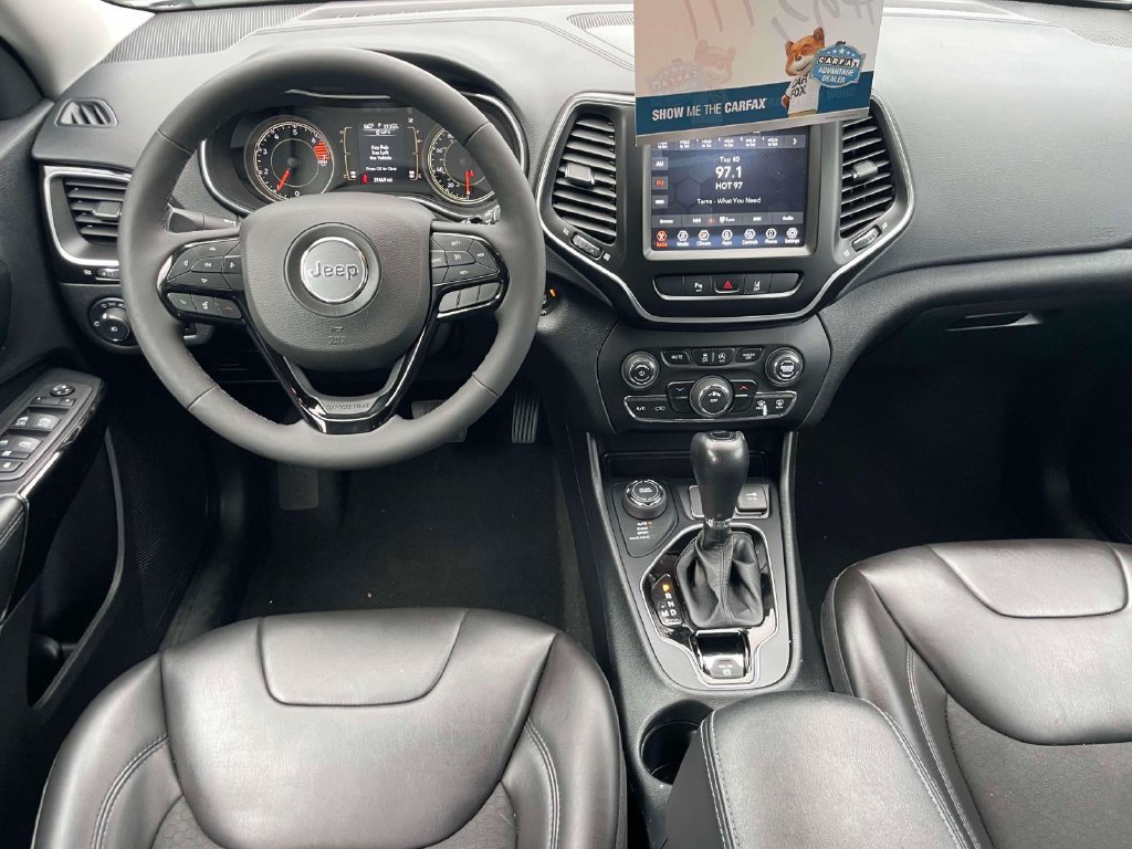 Used 2022 Jeep Cherokee Latitude Plus AWD/4WD image 13