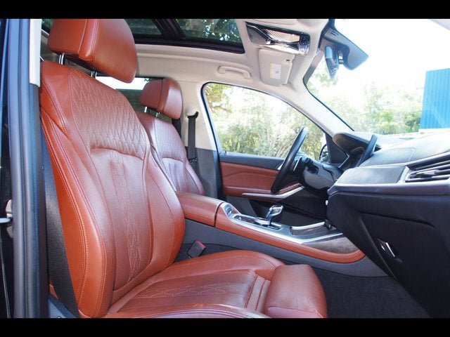 Used 2022 BMW X7 xDrive40i w/ Executive Package AWD/4WD image 21