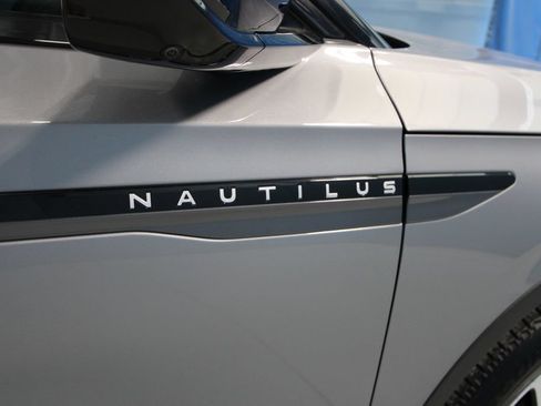 Used 2024 Lincoln Nautilus Premier w/ Equipment Group 102A AWD/4WD image 45