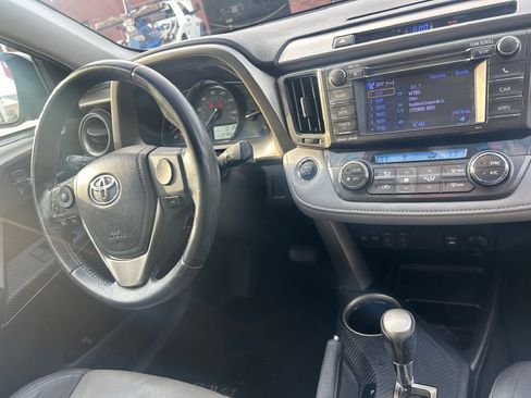 Used 2013 Toyota RAV4 Limited image 4