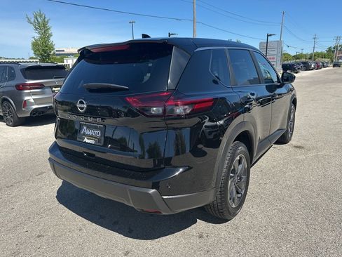 Used 2025 Nissan Rogue SV FWD image 7