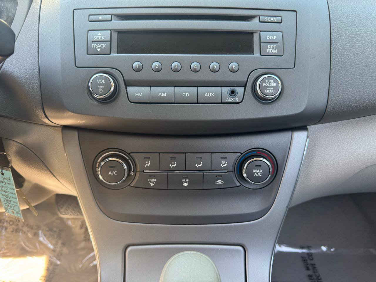 Used 2014 Nissan Sentra S FWD image 17