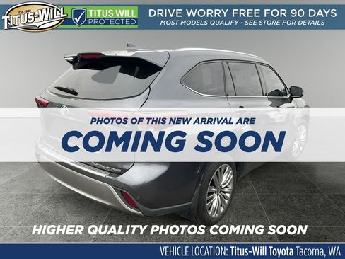 Used 2023 Toyota Highlander Platinum AWD/4WD image 4