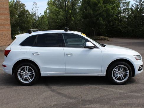 Used 2015 Audi Q5 2.0T Premium Plus w/ Technology Package AWD/4WD image 5