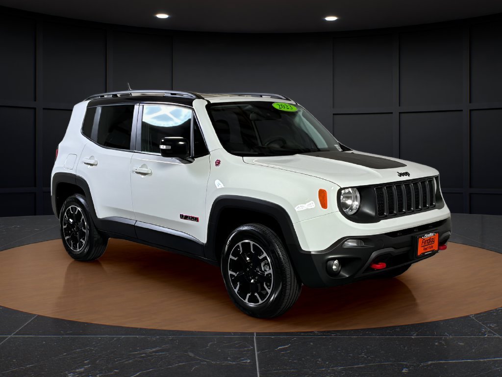 Certified 2023 Jeep Renegade Trailhawk AWD/4WD image 7