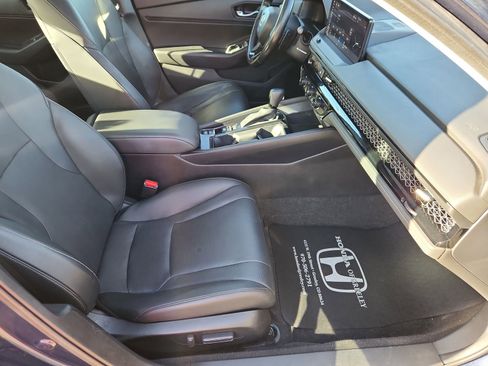 Used 2023 Honda Accord EX-L image 11