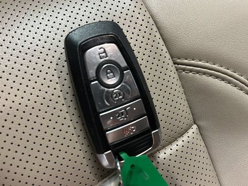 Used 2024 Ford Expedition Max XLT AWD/4WD image 44