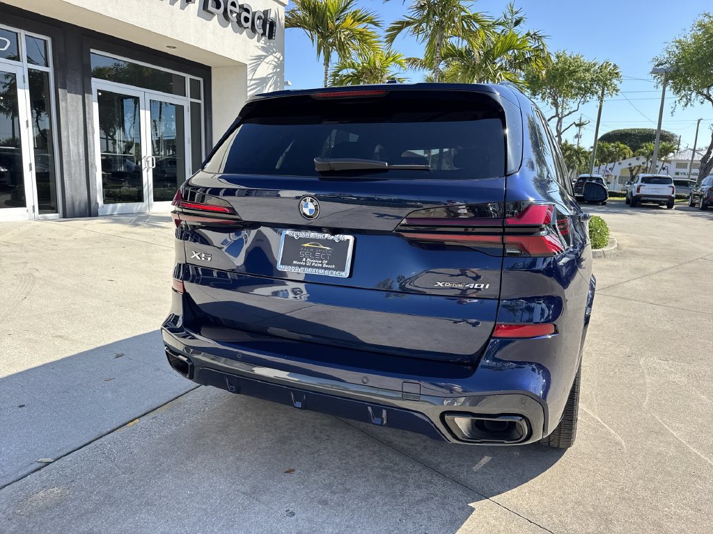 Used 2024 BMW X5 xDrive40i w/ M Sport Package AWD/4WD image 25