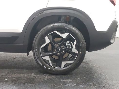 New 2026 Kia Seltos S image 33