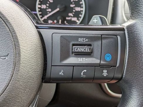 Used 2023 Nissan Rogue SV FWD image 26