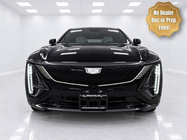 Used 2024 Cadillac Lyriq Sport AWD/4WD image 2