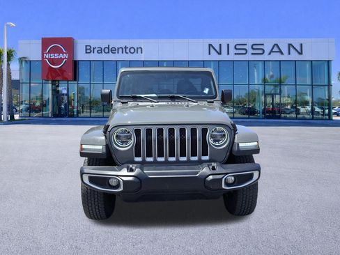 Used 2020 Jeep Wrangler Unlimited Sahara w/ LED Lighting Group AWD/4WD image 2