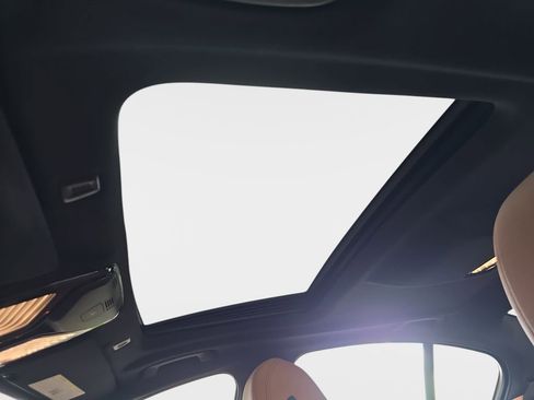 Certified 2022 BMW 530i xDrive w/ M Sport Package image 29