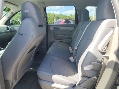 Used 2017 Chevrolet Traverse LT image 10