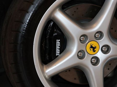 Used 1998 Ferrari 550 Maranello image 4