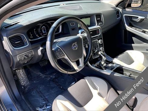 Used 2016 Volvo S60 T5 Cross Country Platinum AWD/4WD image 12