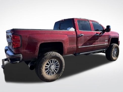 Used 2019 Chevrolet Silverado 2500 High Country w/ Duramax Plus Package AWD/4WD image 5