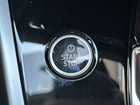 Used 2024 Audi Q4 e-tron Premium AWD/4WD image 22