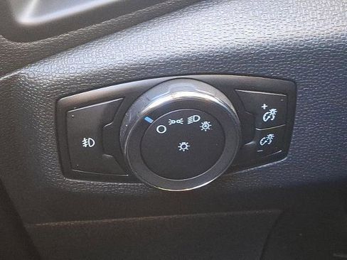 Certified 2021 Ford EcoSport SE w/ SE Appearance Package image 25