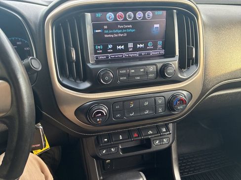 Used 2018 GMC Canyon Denali image 11