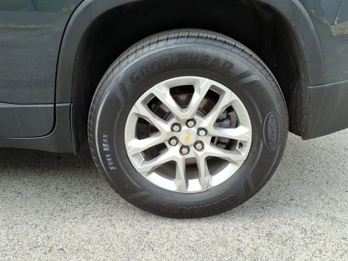 Used 2021 Chevrolet Traverse LT AWD/4WD image 5