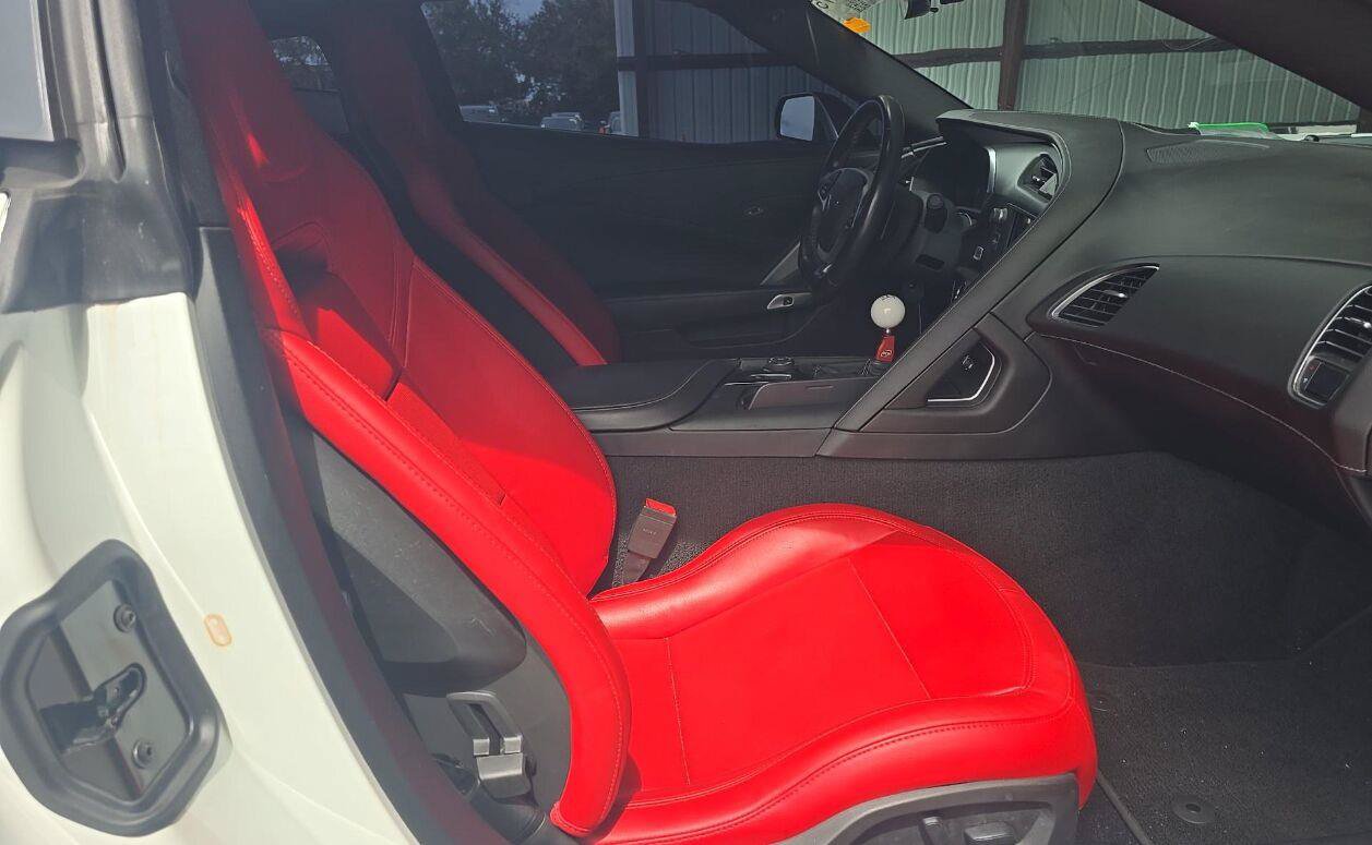 Used 2019 Chevrolet Corvette Grand Sport w/ Carbon Flash Badge Package RWD image 5
