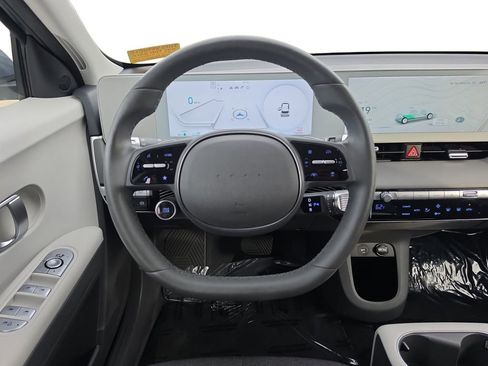 Certified 2024 Hyundai Ioniq 5 SE RWD image 12