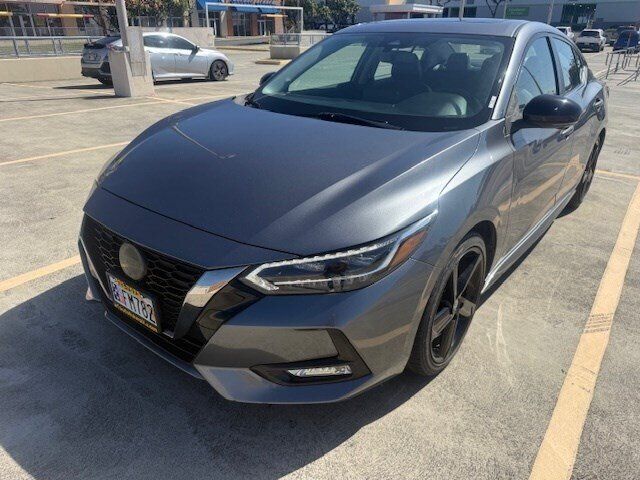 Used 2021 Nissan Sentra SR w/ SR Premium Package FWD image 1