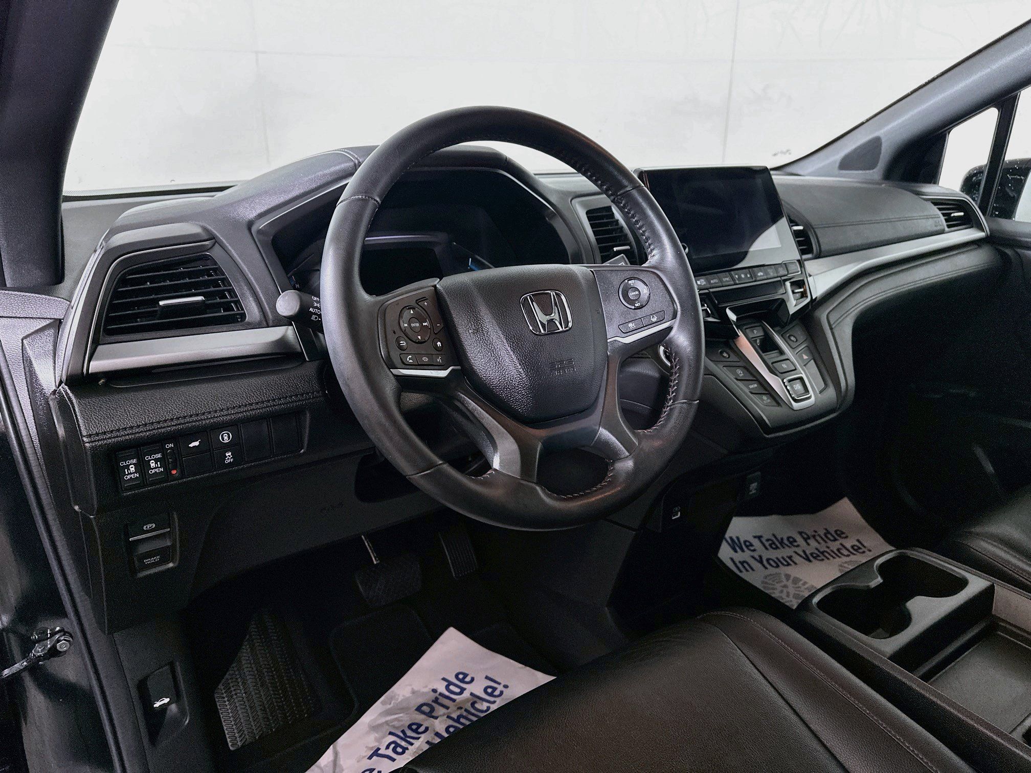 Used 2023 Honda Odyssey Sport image 9