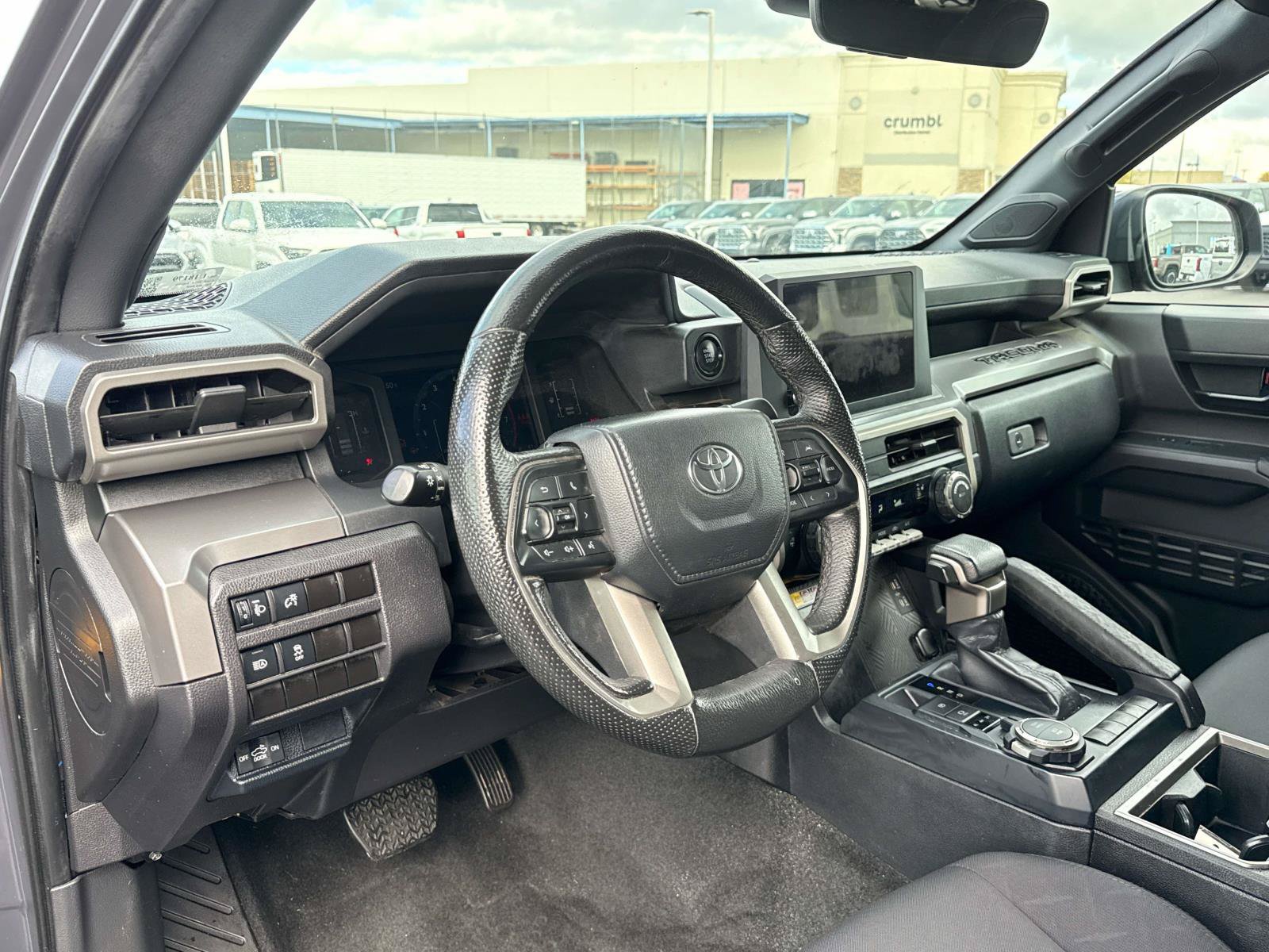 Used 2024 Toyota Tacoma SR5 AWD/4WD image 11