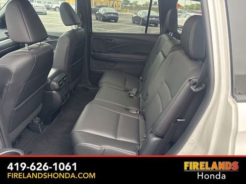 Used 2025 Honda Passport EX-L image 28