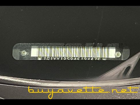 Used 2004 Chevrolet Corvette Z06 w/ Memory Package image 29