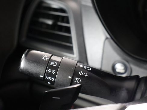 Used 2022 Subaru Impreza 2.0i Premium image 34