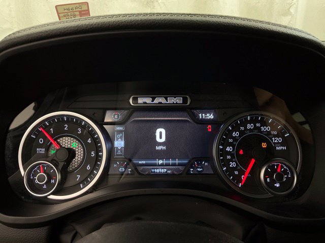 Used 2026 RAM 1500 Laramie AWD/4WD image 15