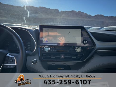 Used 2023 Toyota Highlander Limited image 22