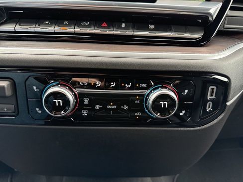 Used 2026 GMC Sierra 1500 SLT image 20