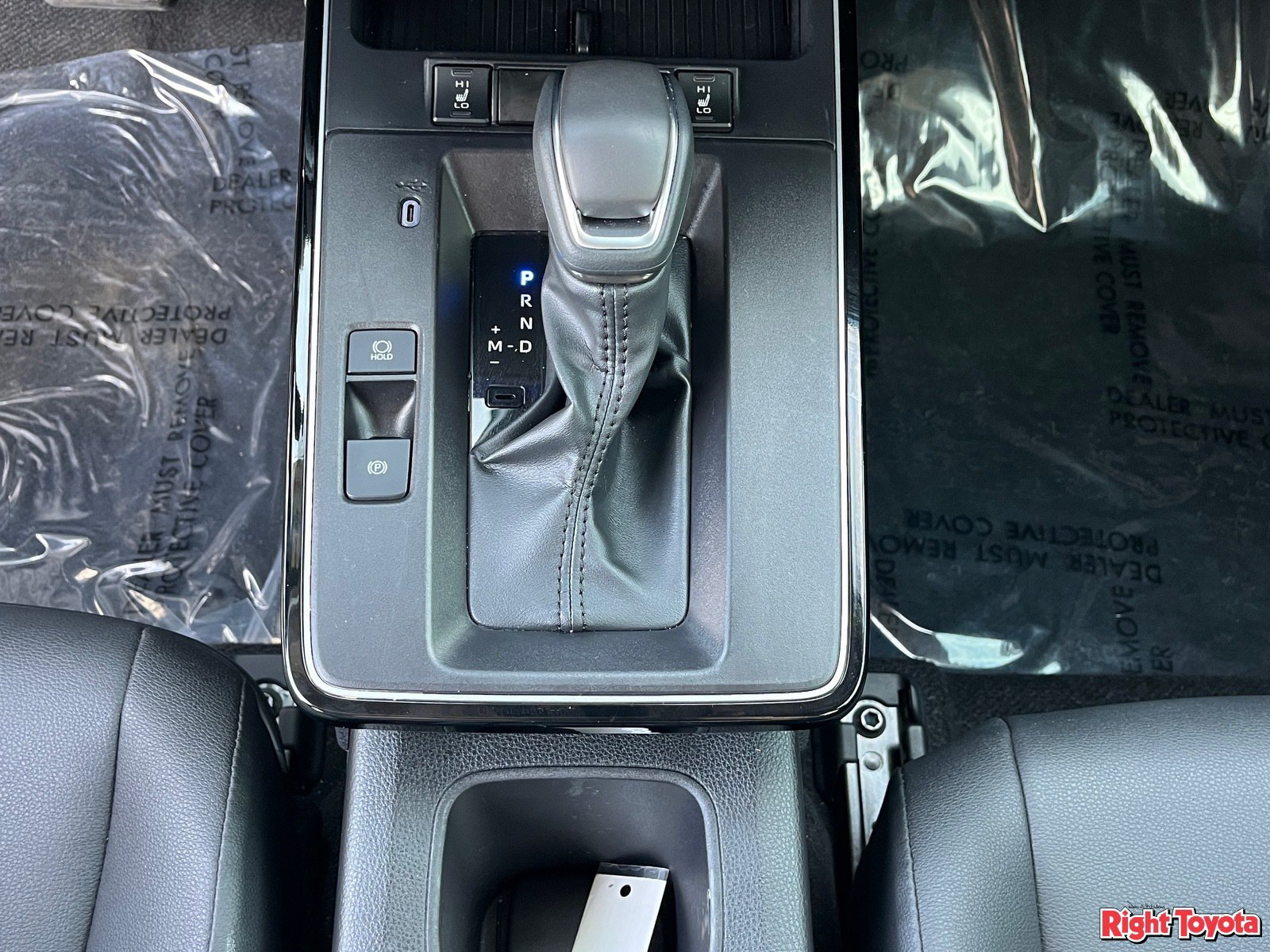 Certified 2026 Toyota Corolla Cross XLE w/ Convenience Package FWD image 31