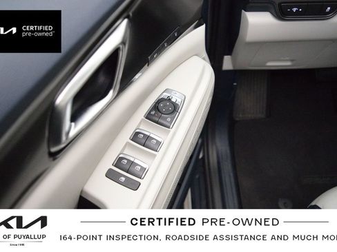 Used 2025 Kia Carnival SX w/ SX Dark Edition Package image 27