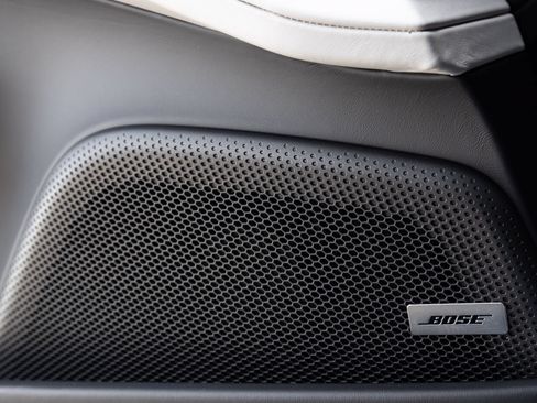 Certified 2025 Porsche Panamera image 21