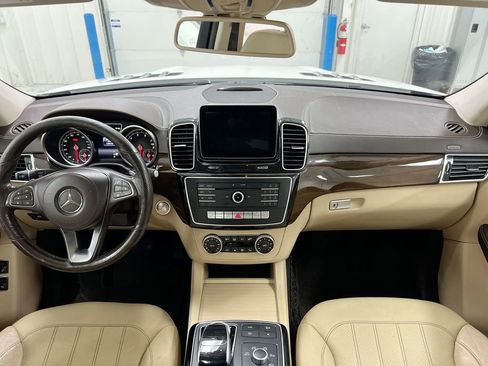 Used 2017 Mercedes-Benz GLS 450 4MATIC image 10