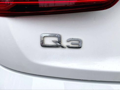 Used 2018 Audi Q3 2.0T Premium w/ Convenience Package image 30