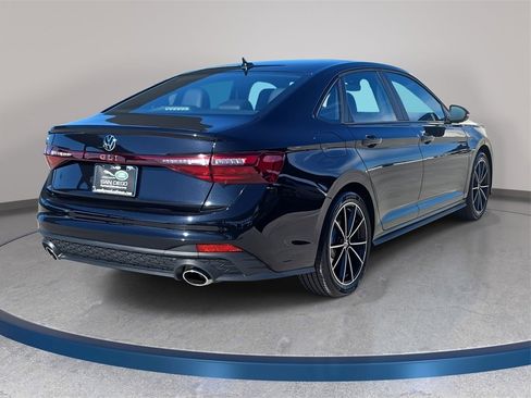 Used 2025 Volkswagen Jetta GLI Autobahn image 6