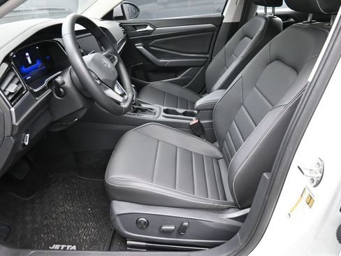 Used 2024 Volkswagen Jetta SE w/ Panoramic Sunroof Package FWD image 21